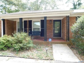 400 Hillmont Dr NW in Huntsville, AL - Foto de edificio - Building Photo