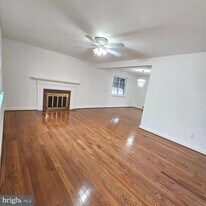 7304 Camp Alger Ave in Falls Church, VA - Building Photo