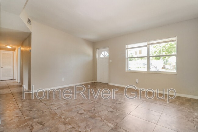 1223 45th St N in St. Petersburg, FL - Building Photo - Building Photo