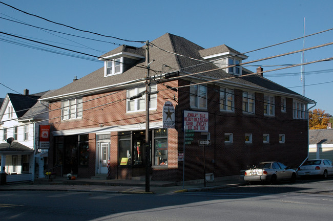 100 Old Route 115 in Wind Gap, PA - Foto de edificio - Building Photo