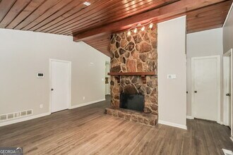 505 Pineland Rd SW in Mableton, GA - Building Photo - Building Photo