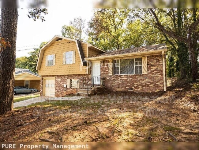 951 Majesty Ln in Morrow, GA - Building Photo - Building Photo