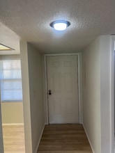 2460 Northside Dr in Clearwater, FL - Building Photo - Building Photo