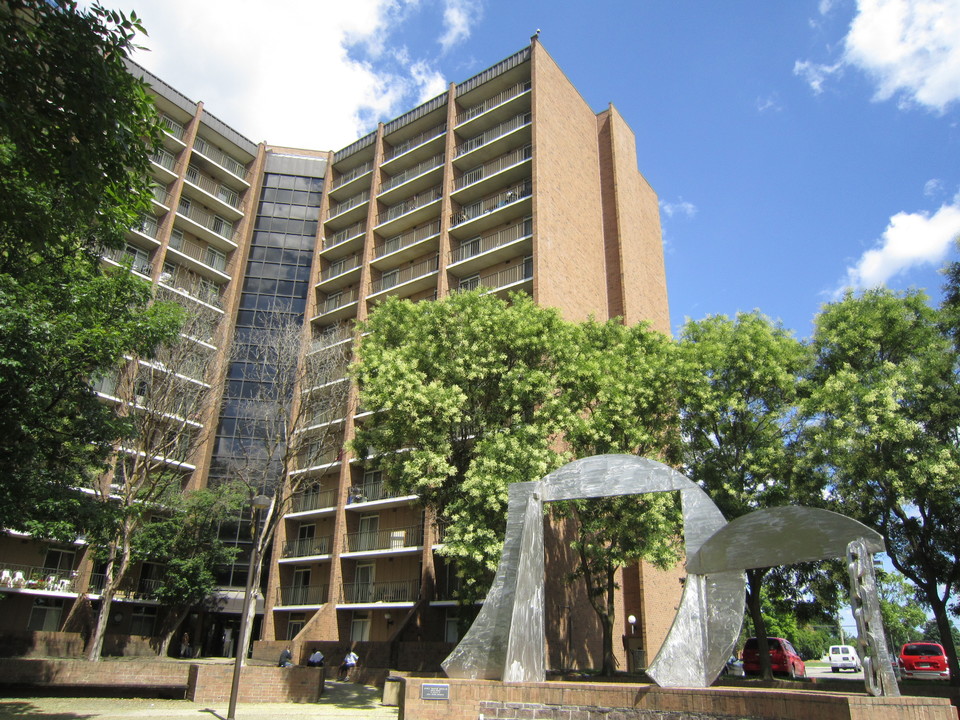 Mt Vernon Plaza I in Columbus, OH - Foto de edificio