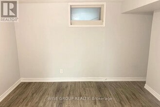 18 Sonnet Ct in Toronto, ON - Building Photo - Building Photo