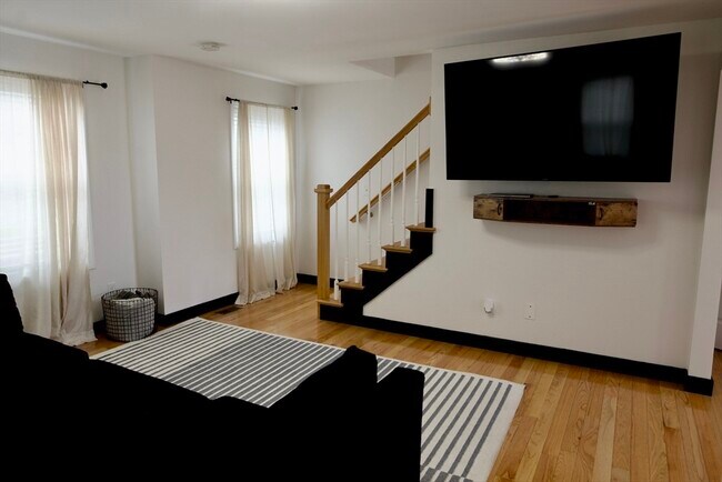 15 Irving St in Lowell, MA - Building Photo - Building Photo