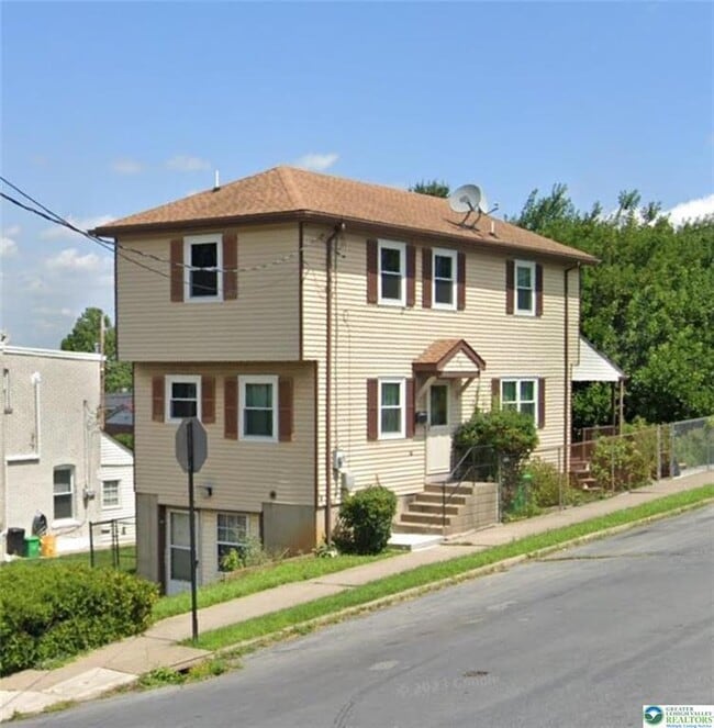 property at 201 N Irving St