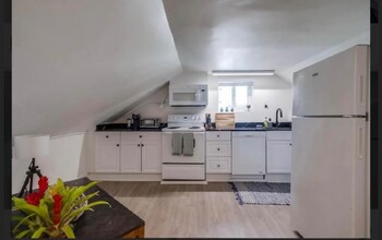 916 1/2 Felspar St in San Diego, CA - Building Photo - Building Photo