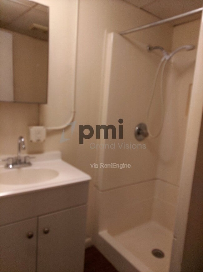 601 Monroe Ave in Charleston, IL - Building Photo - Building Photo