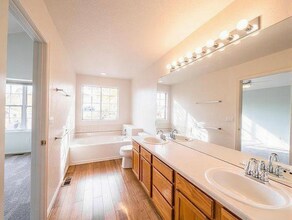 437 S Cherrywood Dr in Lafayette, CO - Foto de edificio - Building Photo