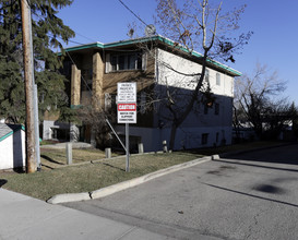 1612 23rd Ave SW in Calgary, AB - Building Photo - Building Photo