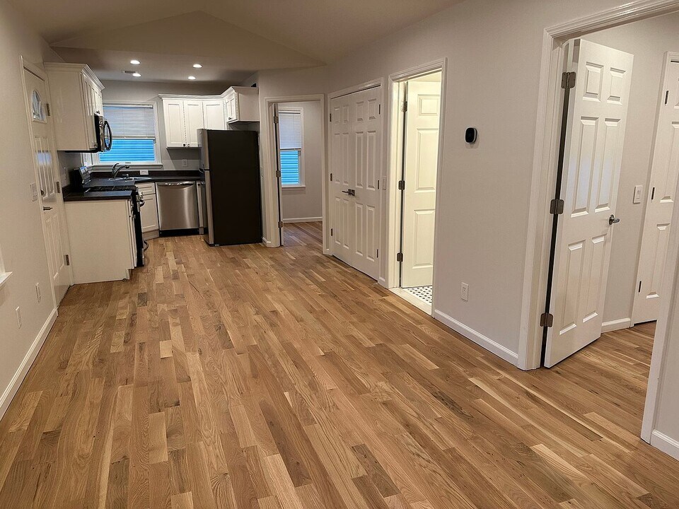 17 Valley St in Highlands, NJ - Building Photo