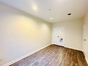 118-82 Metropolitan Ave in Queens, NY - Building Photo - Building Photo