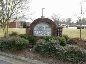 ARP Manor in Gastonia, NC - Building Photo - Building Photo