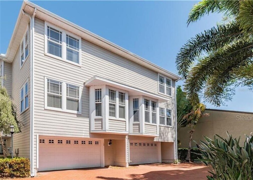 3315 W De Leon St in Tampa, FL - Building Photo