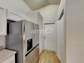 15585 N Gil Balcome in Surprise, AZ - Foto de edificio - Building Photo