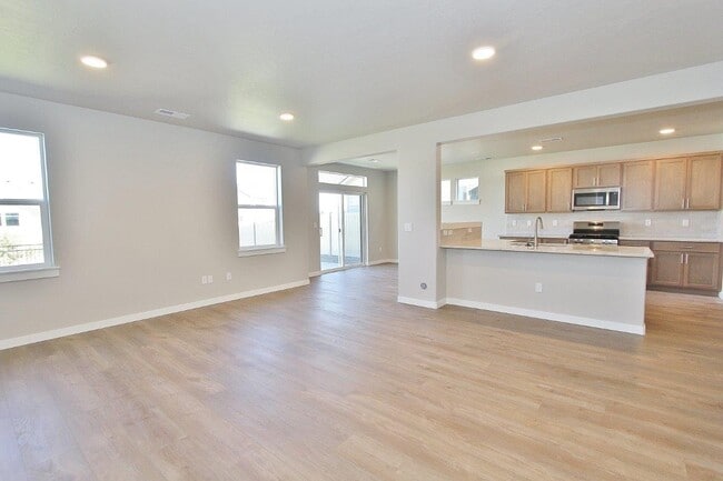 property at 4032 N Glider Ave