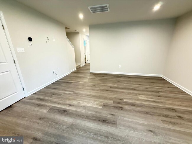 613 Laurelwood Dr in Winchester, VA - Building Photo - Building Photo
