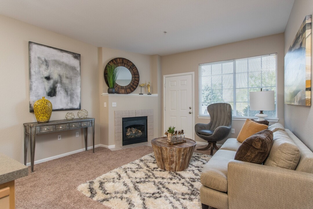 PeakView at T-Bone Ranch Apartments in Greeley, CO - Foto de edificio