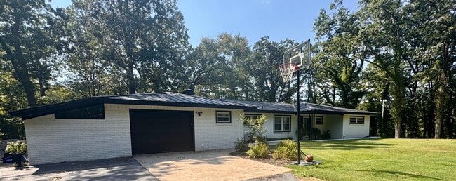 property at 704 Akers Rd