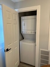 2 New York Ave, Unit 2 in Middletown, NY - Foto de edificio - Building Photo