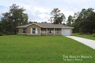 15593 SW 48th Ave in Ocala, FL - Building Photo
