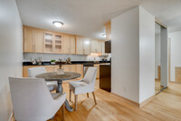 311 Kenwood Apartments | Spacious 1-Bedroo... in Minneapolis, MN - Foto de edificio - Building Photo