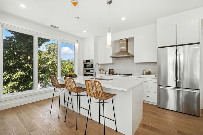 Harrison Grand in Harrison, NY - Foto de edificio - Building Photo