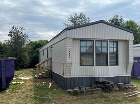 14966 Ashley Way in Harvest, AL - Building Photo