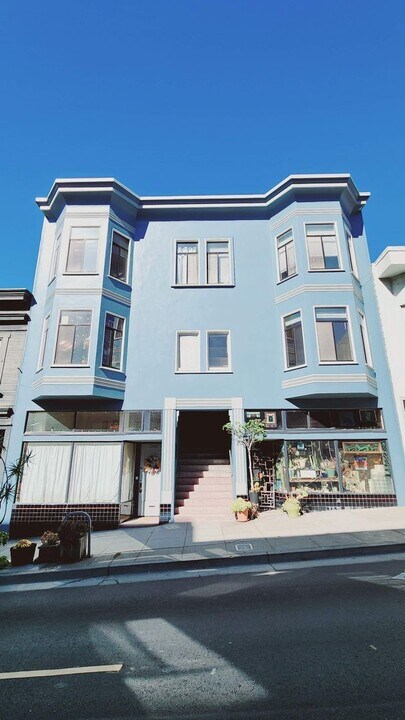 1378-1386-1386 Pacific Ave in San Francisco, CA - Building Photo