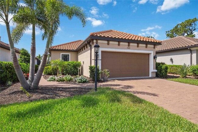 property at 5305 Bartolomeo St