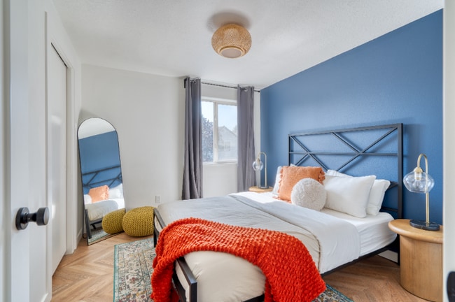 5222 SE Holgate Blvd in Portland, OR - Foto de edificio - Building Photo