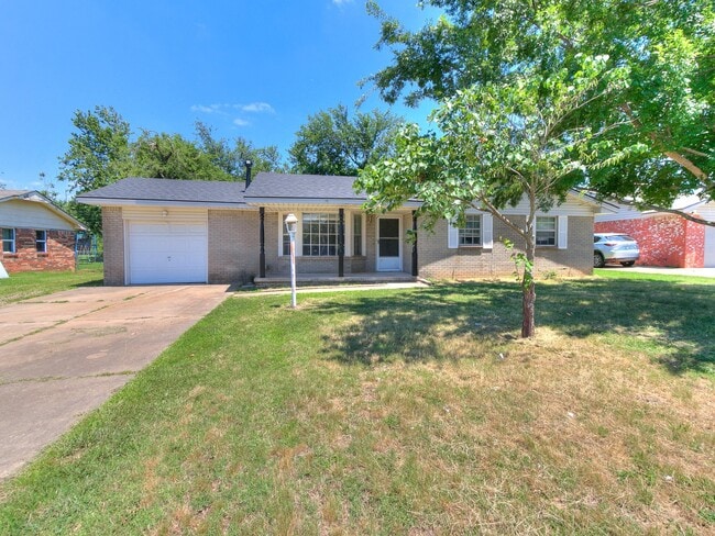 4405 N Chapman Ave in Shawnee, OK - Building Photo - Building Photo