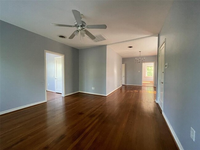 1807 Sul Ross St in Houston, TX - Building Photo - Building Photo