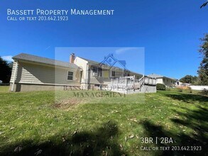 40 Macarthur Dr in Hamden, CT - Building Photo - Building Photo