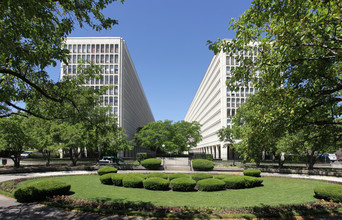 University Park in Chicago, IL - Building Photo - Building Photo