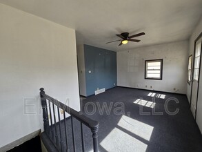 516 Maynard Ave in Waterloo, IA - Building Photo - Building Photo