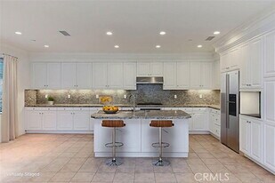 60 Brindisi in Irvine, CA - Building Photo