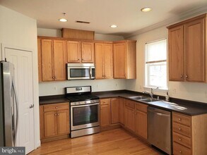 855 Ramsay St in Baltimore, MD - Building Photo - Building Photo