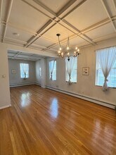 404 Bunker Hill St in Boston, MA - Building Photo - Building Photo
