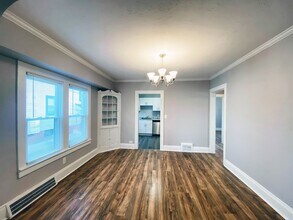 3586 Chelton Rd in Shaker Heights, OH - Building Photo - Building Photo