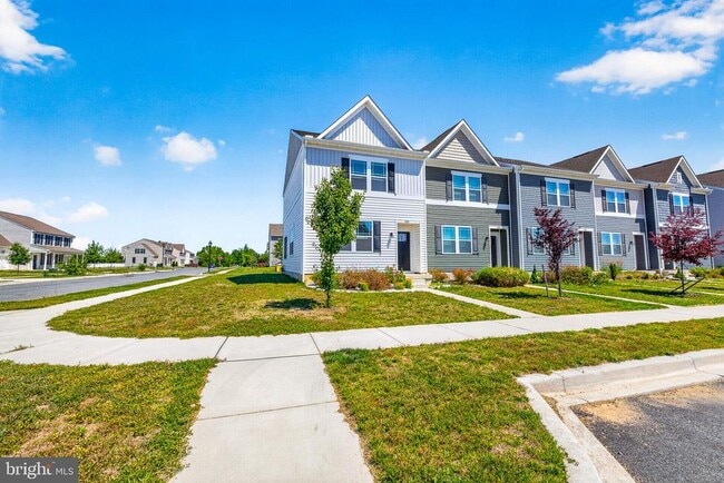 525 Little Eden Wy