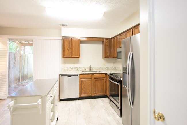 1124 Chinook St in Auburn, AL - Building Photo - Building Photo