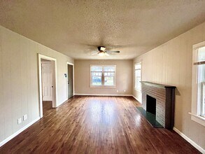 2104 20th St in Lubbock, TX - Building Photo - Building Photo