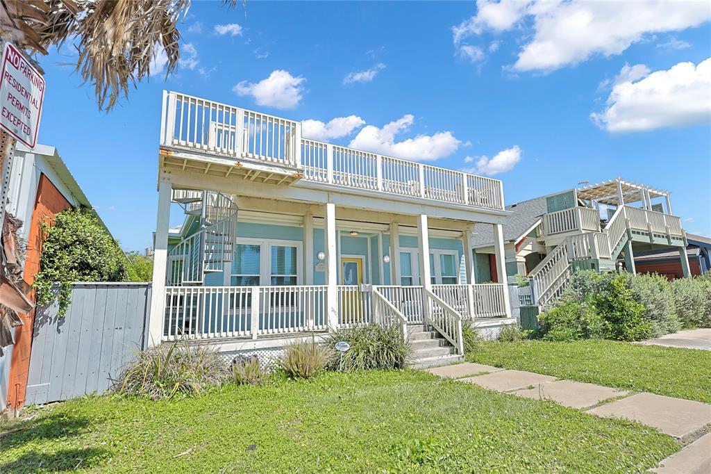 2610 Ave Q 1/2 in Galveston, TX - Foto de edificio