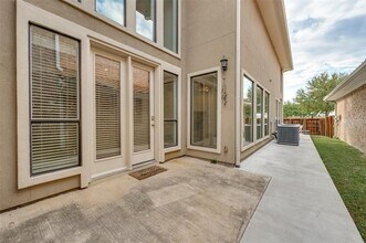 739 Laguna in Irving, TX - Building Photo - Building Photo