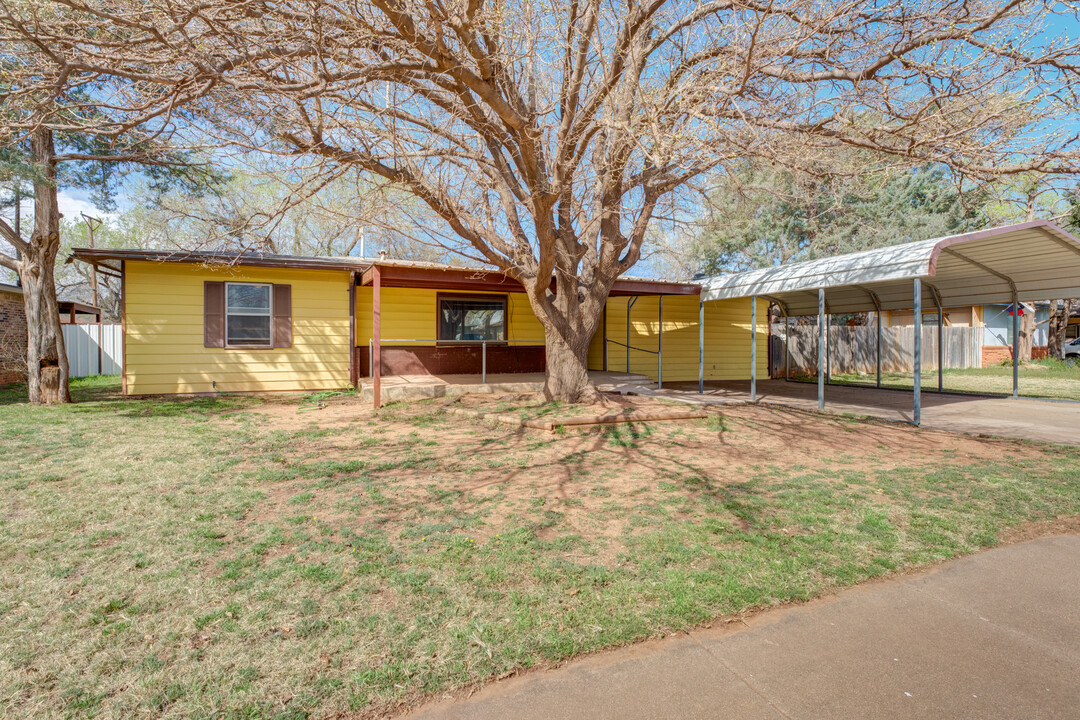 4612 Canton Ave in Lubbock, TX - Building Photo