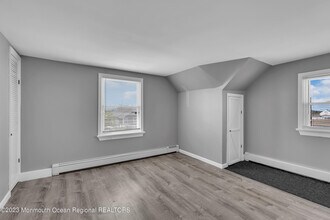 304 Sampson Ave in Seaside Heights, NJ - Building Photo - Building Photo