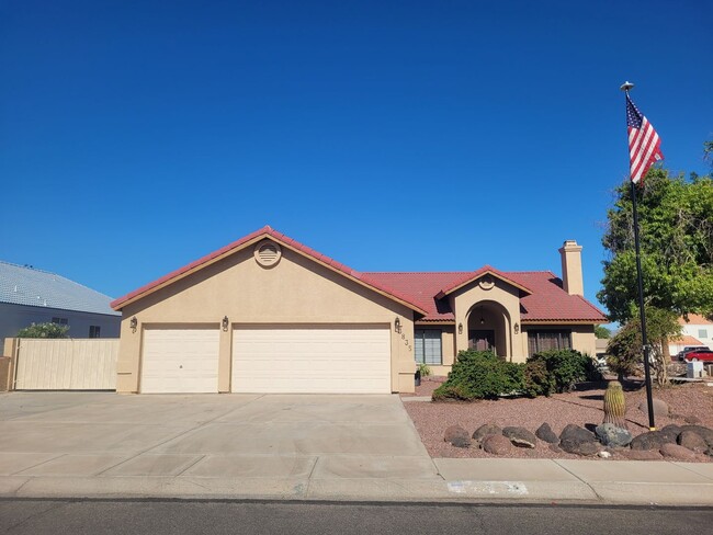 property at 3835 Smoketree Cir