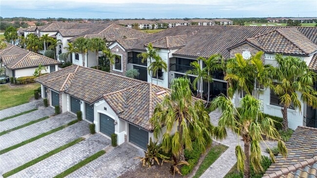 5548 Palmer Cir in Bradenton, FL - Building Photo - Building Photo